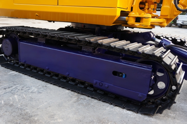 ขายรถขุด KOMUTSU PC30-5 เก่านอกปรับสภาพแล้วพร้อมใช้ไม่เคยใช้งานในเมืองไทย