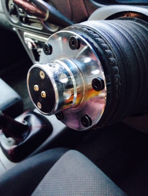 คอพวงมาลัยซิ่งถอดได้ sparco