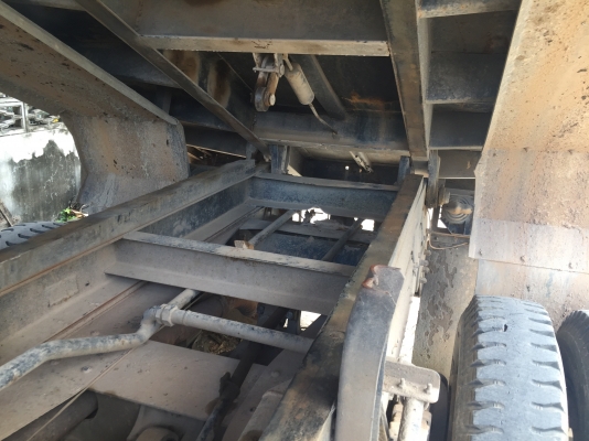 10ล้อดั้มhino. 260. แรง ปี. 2550. รถสวยพร้อมใช้.ไมล์1.3แสนกว่า มีระบบลาก เล่มพร้อม