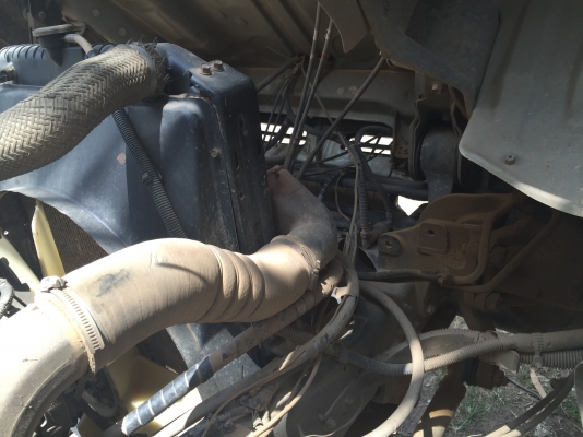 10ล้อดั้มhino. 260. แรง ปี. 2550. รถสวยพร้อมใช้.ไมล์1.3แสนกว่า มีระบบลาก เล่มพร้อม