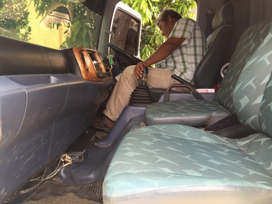 10ล้อดั้มhino. 260. แรง ปี. 2550. รถสวยพร้อมใช้.ไมล์1.3แสนกว่า มีระบบลาก เล่มพร้อม