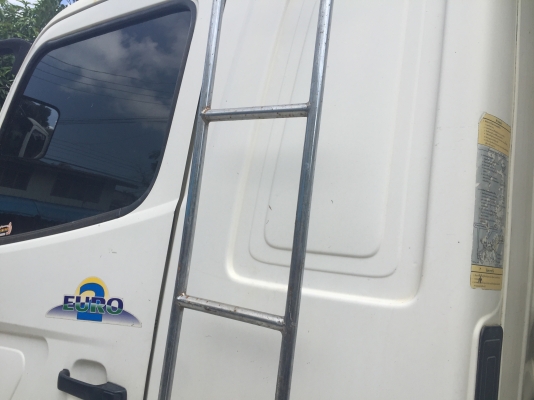 10ล้อดั้มhino. 260. แรง ปี. 2550. รถสวยพร้อมใช้.ไมล์1.3แสนกว่า มีระบบลาก เล่มพร้อม