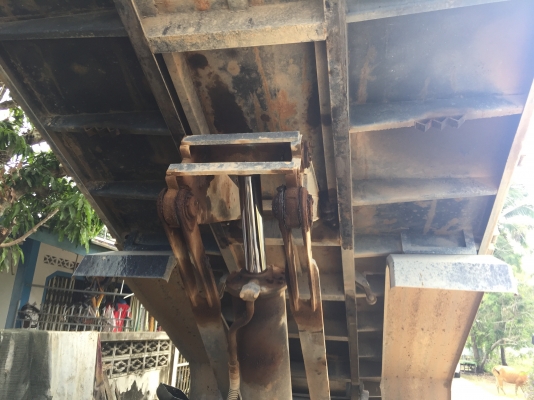 10ล้อดั้มhino. 260. แรง ปี. 2550. รถสวยพร้อมใช้.ไมล์1.3แสนกว่า มีระบบลาก เล่มพร้อม