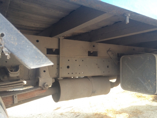 ขายรถ 6 ล้อ isuzu เล็ก เครื่องเดิม กระบะ 4.7 เมตร เเคชซีสวย 400,000 บาท ชลบุรี