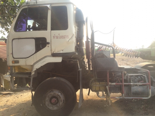 ขายหัวลาก UD พร้อมหางเปลือย 12 ม. เครื่อง P11C 1,100,000 บาท ชลบุรี