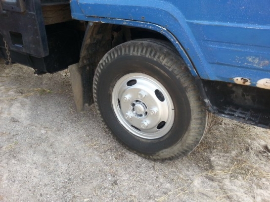 ขายหกล้อโตต้าไดน่า 115 แรงรถห้าง มือเดียว เครื่อง ดีคัชชีสวย ยางดีครับ