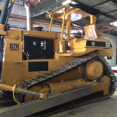 ต้องการขายรถดันดินCAT D7H ต้องการขายรถดันดินCAT D7H