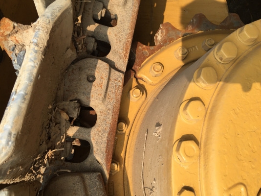 ต้องการขายรถดันดินCAT D7H ต้องการขายรถดันดินCAT D7H