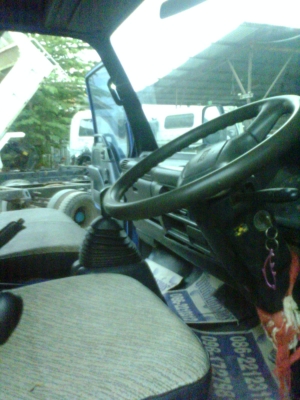 รถหกล้อมือสองรถ Isuzu