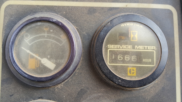 ขายรถแทรกเตอร์ CAT D4H ตีนเป็ดเกียร์ท๊อค สภาพสวยเดิมๆ ราคา800000 ต่อรอง ขายรถแทรกเตอร์ CAT D4H ตีนเป็ดเกียร์ท๊อค สภาพสวยเดิมๆ ราคา800000 ต่อรอง