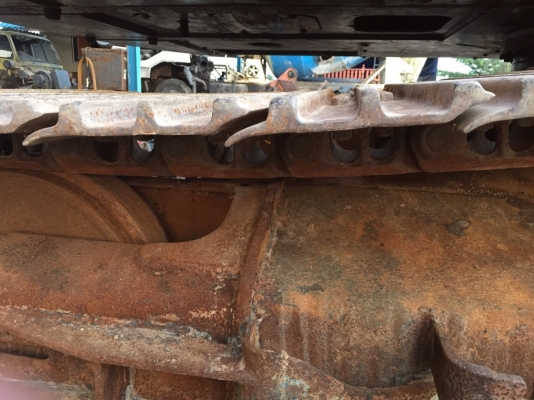 ขายด่วน รถแมคโคร ยี่ห้อHITACHI. รุ่น ZX 200 -1 สภาพสวยพร้อมใช้งาน เครื่องดี ปั้มดี เอวแน่น โซ่เต็ม ใช้งาน 10,500 ชั่วโมง  ขายราคา 1,500,000