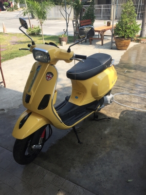 ขายvespa125 3v ie ราคา69000บ.