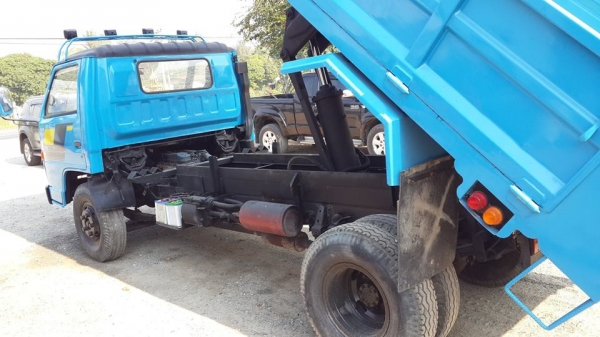 ขายรถหกล้อตั้ม ISUZU NPR 58 L