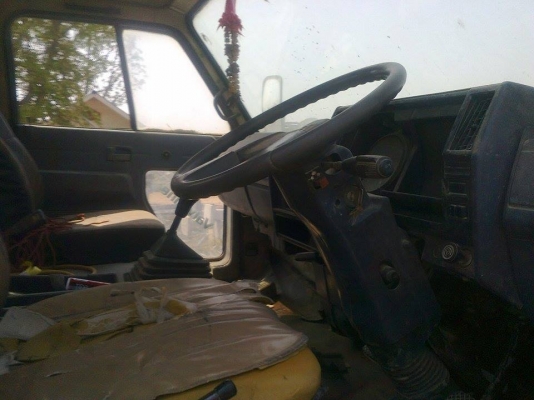 รถโม่ปูน ISUZU 6 ล้อ เครื่อง 195 แรง รถโม่ปูน ISUZU 6 ล้อ เครื่อง 195 แรง