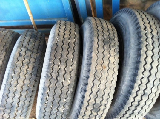 ขายยาง\%\%\%ไฟร์สโตน 9.00-20ดอกประมาณ80-90\% พร้อมกระทะ