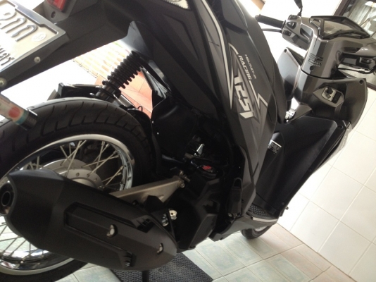 Click125i รุ่นracing ระบบcombibrake วิ่ง2000 ปี57 (ของแถม 4 รายการ)