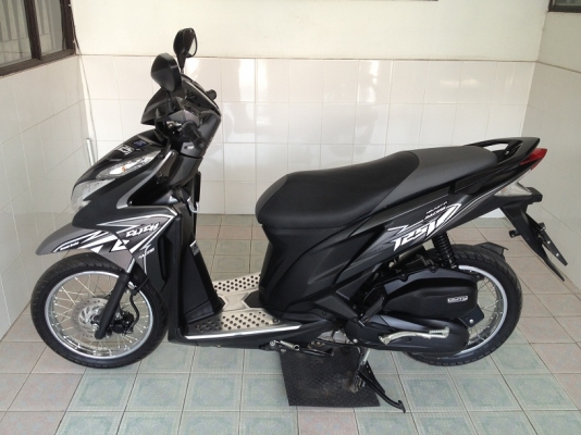 Click125i รุ่นracing ระบบcombibrake วิ่ง2000 ปี57 (ของแถม 4 รายการ)