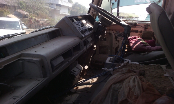 ขายด่วนรถสิบล้อดั้มUDCWM430Mเครือง230แรงปี39ออกห้าง1