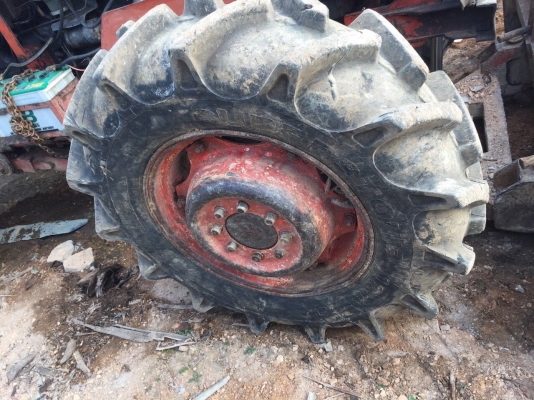 ขายรถไถKUBOTA M8030DT 2เพลา เล่มทะเบียน พร้อมใช้งาน สนใจโทร 081-970-1072