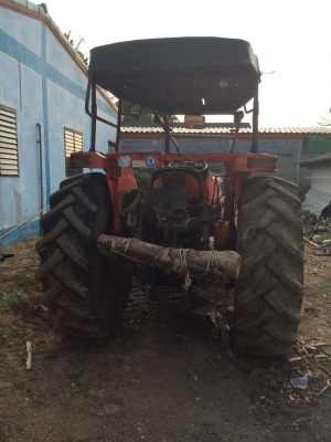 ขายรถไถKUBOTA M8030DT 2เพลา เล่มทะเบียน พร้อมใช้งาน สนใจโทร 081-970-1072