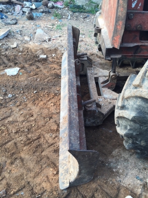 ขายรถไถKUBOTA M8030DT 2เพลา เล่มทะเบียน พร้อมใช้งาน สนใจโทร 081-970-1072