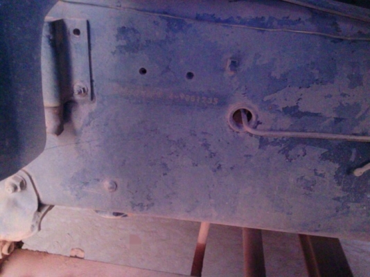 รถอีซูซุ 10 ล้อดั้ม 270 แรงม้า. ปี 50   ( ขายแม่ , ลูก. )   สนใจติดต่อ 081 - 6079515