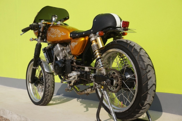 ขาย คาเฟ่ สวย สวย โครง คาวาซากิ จี 5 ทะเบียนเล่ม ส้ม เลขตรง ไม่โอน เครื่อง โซนิค สตาทร์มือ ทะเบียนพร้อมโอน ภาษี พรบ 2558