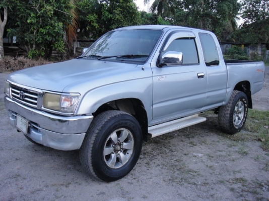 4WD ปี1999 เครื่องดี คัชชีสวย และมีรถราคาถูกๆราคาส่ง. ราคาพ่อค้า. เชิญชมรายละเอืยด.http://www.rodban.net/