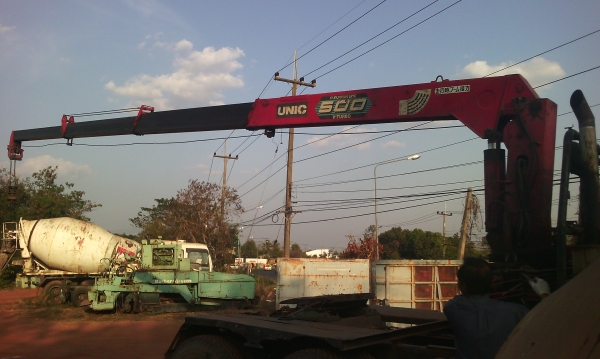 ขายด่วนเครนUNI5ตัน3ชัก4ปอกขายสูงสภาพสวยเดิมพร้อมใช้งาน