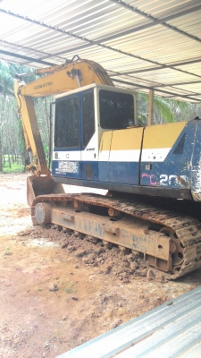 ขายรถแบคโฮ KOMATSU PC-200-5 สภาพสวยพร้อมใช้ อิมวอย ไฟฟ้าใช้งานได้ ราคา780000 สนใจโทรจองด่วน