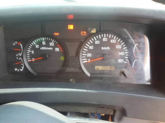 ขายรถ 10 ล้อ 2 เพลา ดั้ม กระบะเหล็ก ISUZU 360 ปี.พ-ย-53 รถ สวยวิ่งน้อย มีระบบลากลูก ราคา.2300000  ต่อรอง