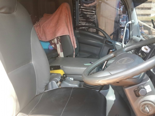 ขายรถ 10 ล้อ 2 เพลา ดั้ม กระบะเหล็ก ISUZU 360 ปี.พ-ย-53 รถ สวยวิ่งน้อย มีระบบลากลูก ราคา.2300000  ต่อรอง