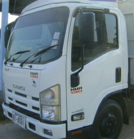 หกล้อ อีซูซุ NMR130แรงยาว4.30ม สภาพดีสวยพร้อมใช้ ่เล่มเอกสารพร้อมโอน