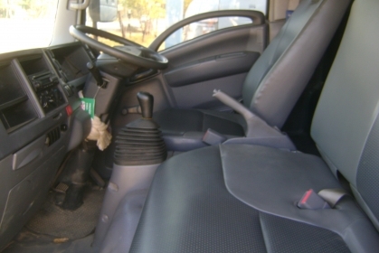 หกล้อ อีซูซุ NMR130แรงยาว4.30ม สภาพดีสวยพร้อมใช้ ่เล่มเอกสารพร้อมโอน