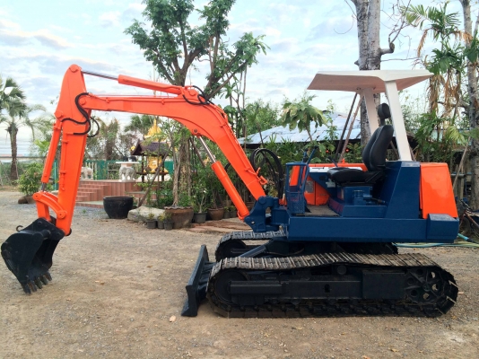 ขายรถแบคโฮ KUBOTA KH-040 (เท่า PC40) สภาพพร้อมใช้ นำเข้าจากญี่ปุ่น ติดต่อ 086-775-7900, 086-324-1992