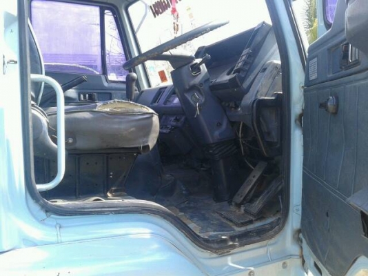 ขายรถสิบล้อFVM32เครือง195แรงรถบรรทุกนํ้ามันบรรจุ16000ลิตร