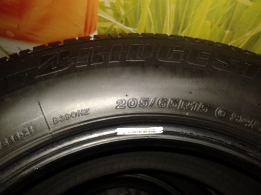 ขายยาง บิชโตน 205-65-r15 ปี 2013 ราคาถูกๆ