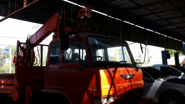 รถเฮี๊ยบ 5 ตัน แขน 4 ปลอก