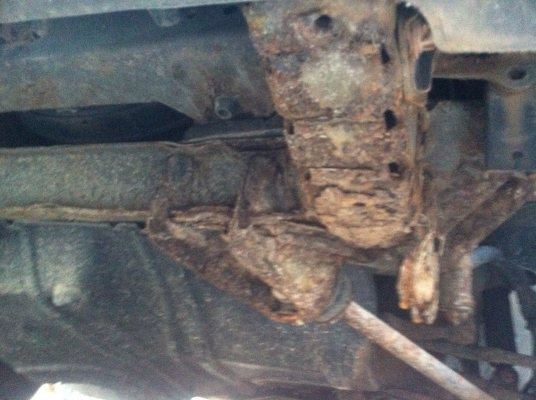 nissan frontier เครื่อง td- 27 ปี2544 ตามสภาพ 75000 บาท