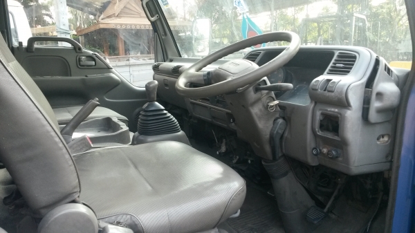 ขายรถNPR120 หัวการ์ตูนสภาพสวยครับ ช่วงกระบะ5เมตร เครื่องดีแซสซีสวย ไม่มีกระบะรถห้างสวยมากครับทะเบียนไม่ขาดแต่ไม่มีเล่มต่อทะเบียนได้ตลอดมาลองขับดูก่อนครับ ขาย 275000 บาท