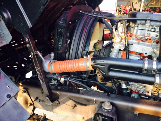 ขายครับ6ล้อเดก้า สวยพร้อมใช้ เครื่อง6HK1-240เเรงเทอโบ**อินเตอร์** ขายครับ6ล้อเดก้า สวยพร้อมใช้ เครื่อง6HK1-240เเรงเทอโบ**อินเตอร์**