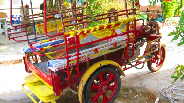 ขายสามล้อเครื่อง  เครื่องซูซูกิ   เครื่องดี   พร้อมใช้ ไม่แพง