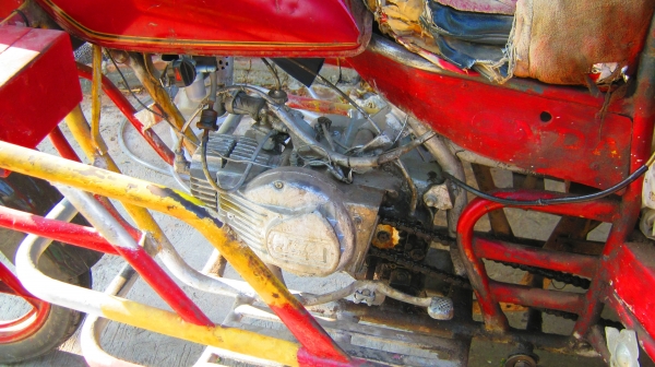 ขายสามล้อเครื่อง  เครื่องซูซูกิ   เครื่องดี   พร้อมใช้ ไม่แพง