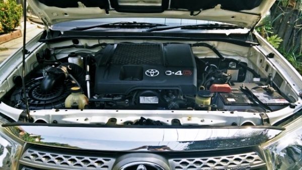 TOYOTA FORTUNER 3.0V(รุ่นท๊อปสุด) ขับ4WD 2011 NAVI เกียร์ออโต้ดีเซล สีขาวราคาถูกด่วน TOYOTA FORTUNER 3.0V(รุ่นท๊อปสุด) ขับ4WD 2011 NAVI เกียร์ออโต้ดีเซล สีขาวราคาถูกด่วน