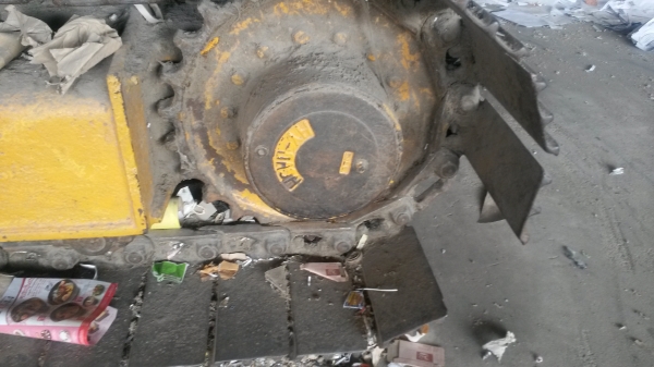 ขายรถแมคโครPC120เป็นไฟฟ้าครับใช้มอเตอร์เอาไว้ขยุ้มขยะในโรงงานครับเหมาะเอาไปใช้ในร้านของเก่าครับ ขาย 250000 บาท หรือแยกขายครับ