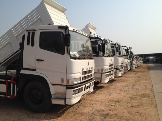 ศูนย์รวมรถบรรทุก 6 ล้อ 10 ล้อ 12 ล้อนำเข้าจากญี่ปุ่น มีมากมายหลายคันให้เลือก พร้อมทะเบียนพร้อมเล่ม มีให้เลือกมากมายหลายรุ่น