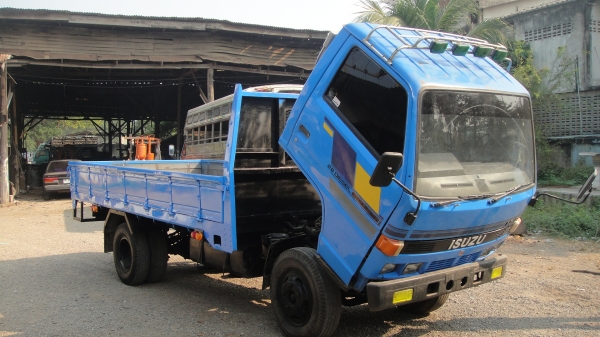 ISUZU NKR กะบะบรรทุก สภาพดีพร้อมใช้ ราคาถูก ดาวน์ 45000 ISUZU NKR กะบะบรรทุก สภาพดีพร้อมใช้ ราคาถูก ดาวน์ 45000