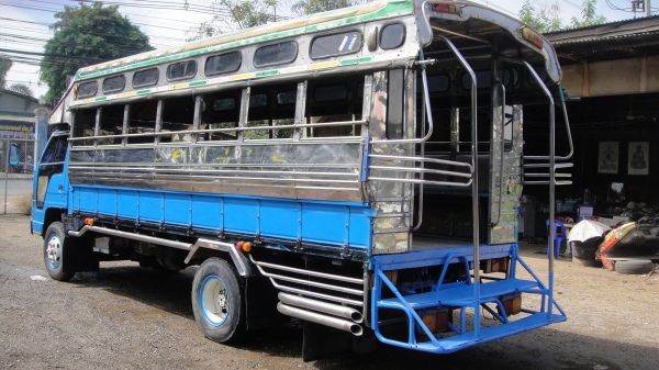 หลังคาโดยสาร แสตนเลส ISUZU NPR สภาพสวย ยาว5เมตร เบาะนั่งครบชุด ราคาถูก หลังคาโดยสาร แสตนเลส ISUZU NPR สภาพสวย ยาว5เมตร เบาะนั่งครบชุด ราคาถูก