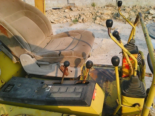 ขายแบ็คโฮ KOMATSU PC20-6 พร้อมใช้งาน ขายแบ็คโฮ KOMATSU PC20-6 พร้อมใช้งาน