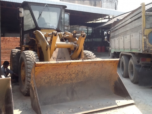 รถตักเก่าญี่ปุ่นสภาพดีพร้อมใช้ ราคาไม่แพงครับ